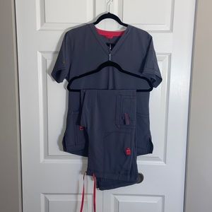 Carhartt scrub set size medium in grey with pink trim